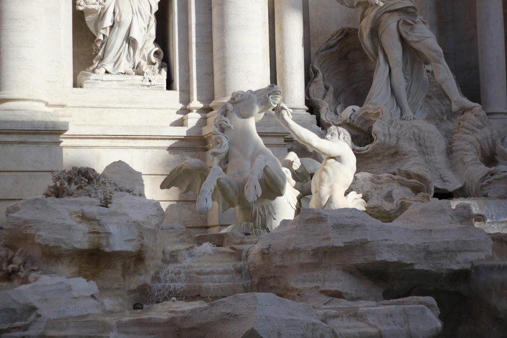 Apartment Near Trevi Fountain Rome