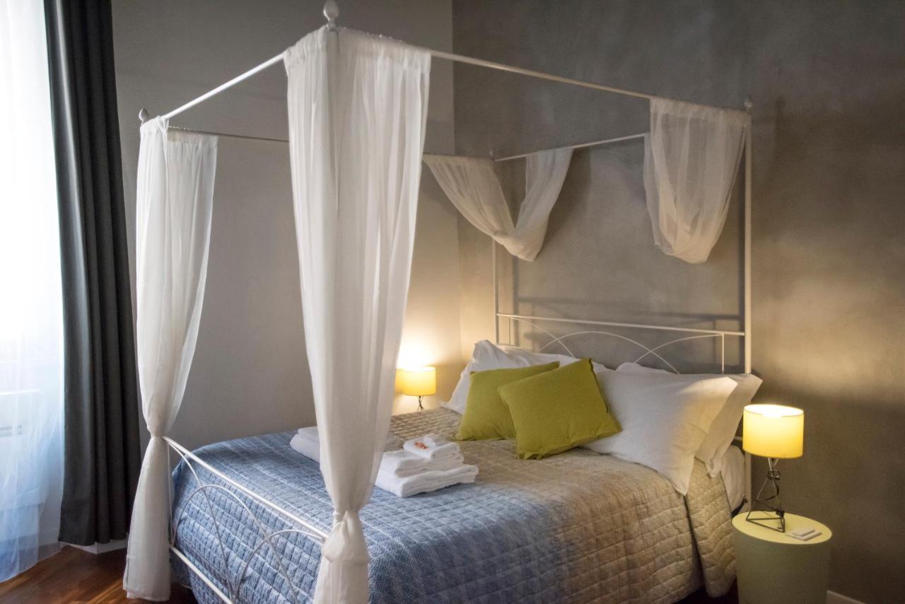 Apartment Near Trevi Fountain *